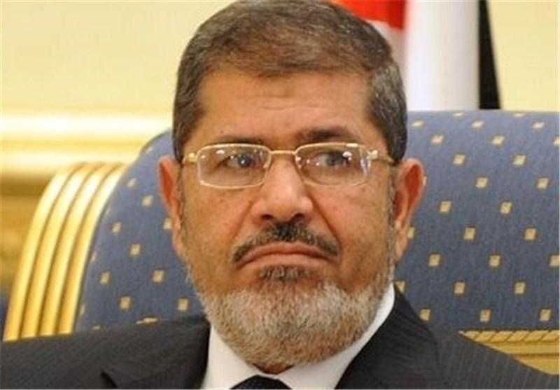 الجزیره: مرسی در جلسه قبلی دادگاه گفته بود خطری جانش را تهدید می نماید