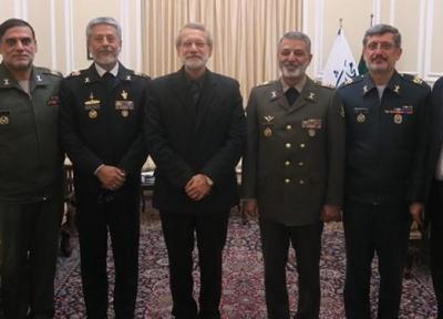 دیدار فرمانده کل ارتش با علی لاریجانی
