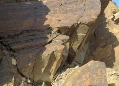 کشف یک مجموعه سنگ نگاره جدید در استان مرکزی