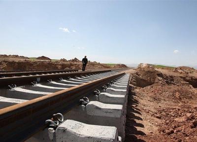 خبرنگاران استاندار: ریل گذاری راه آهن اردبیل نظارت می گردد